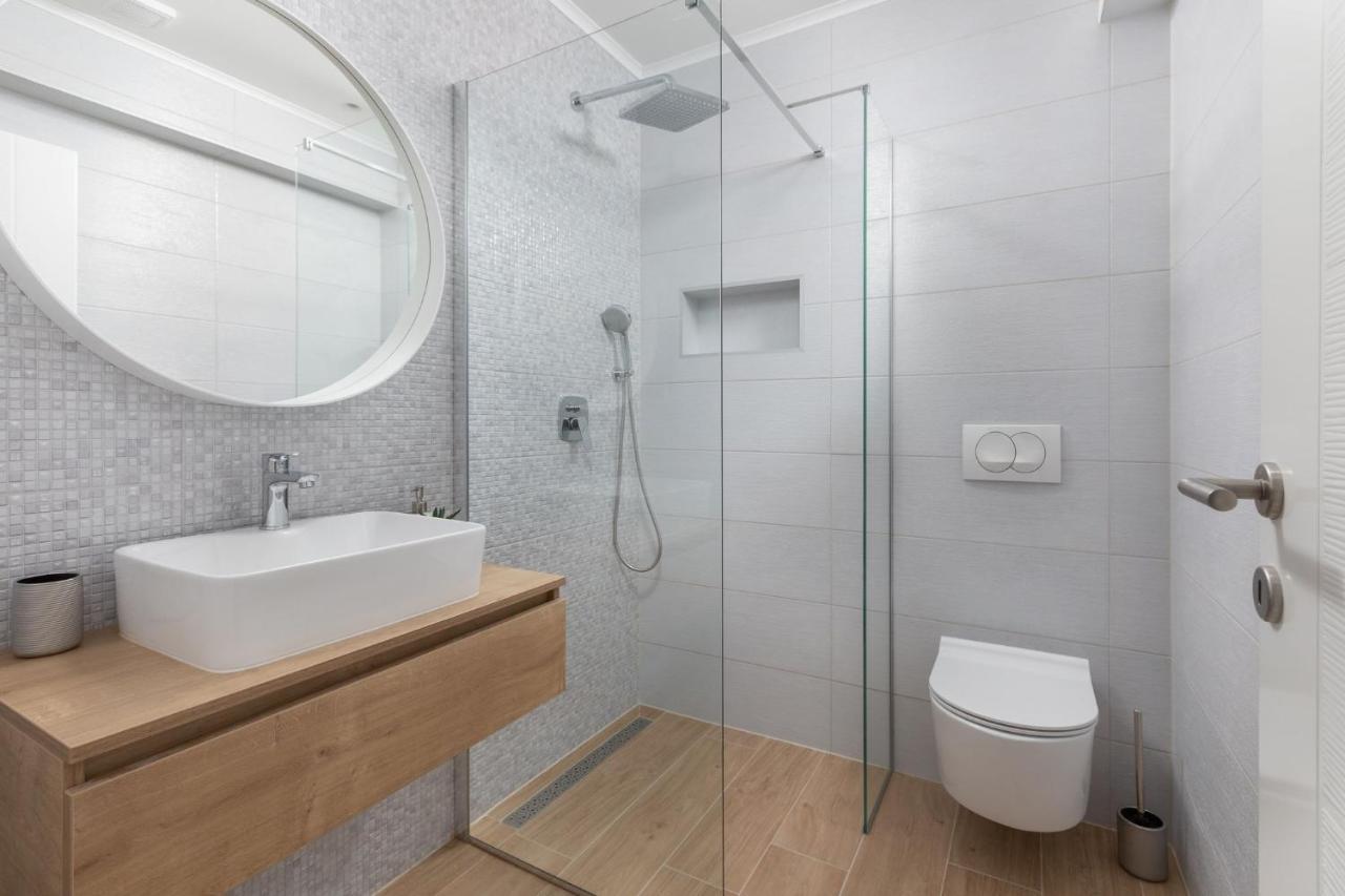 Ivmalu Apartments Tučepi Eksteriør billede