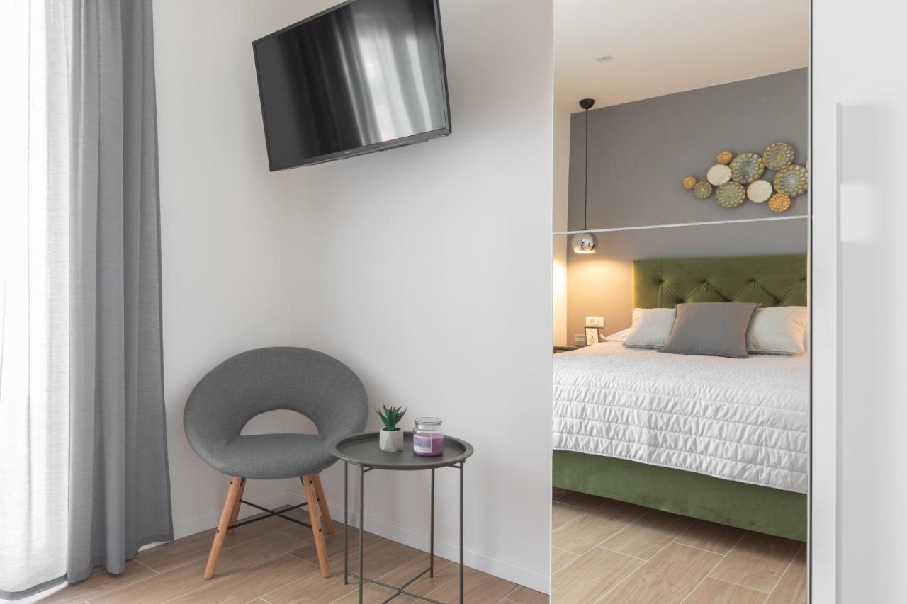 Ivmalu Apartments Tučepi Eksteriør billede