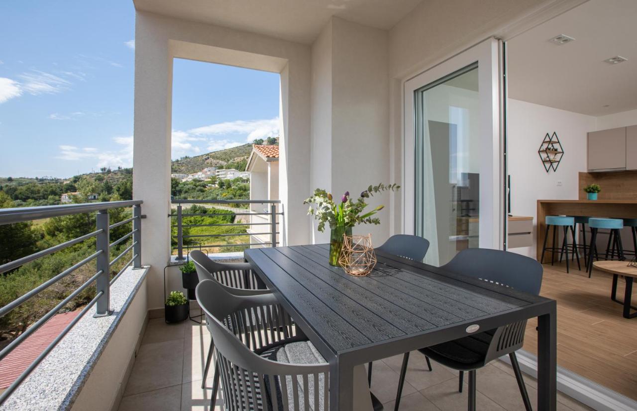 Ivmalu Apartments Tučepi Eksteriør billede