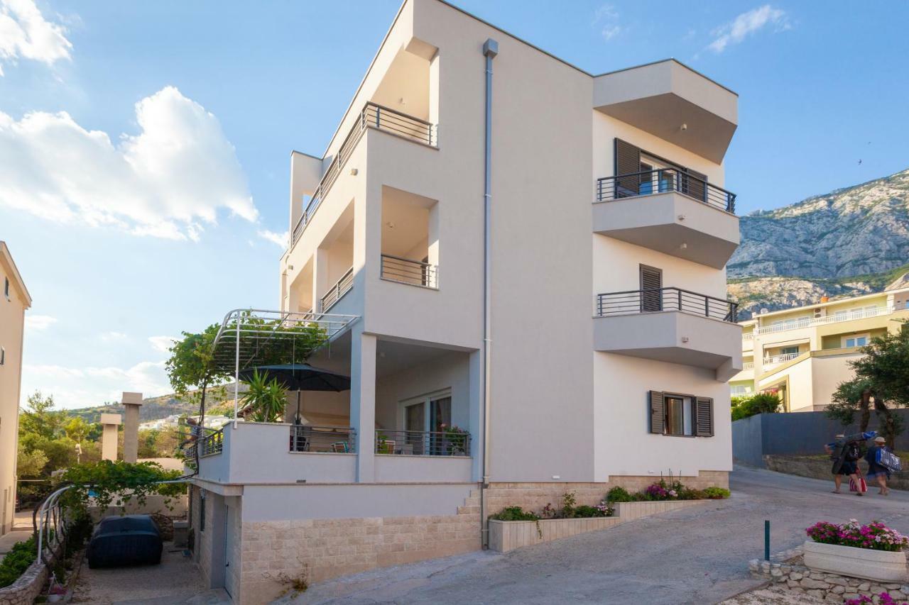 Ivmalu Apartments Tučepi Eksteriør billede